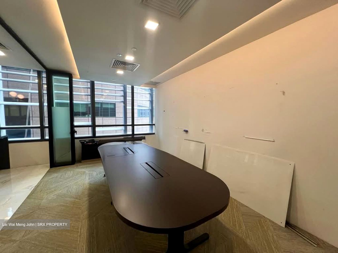PLUS (D1), Office #575698361